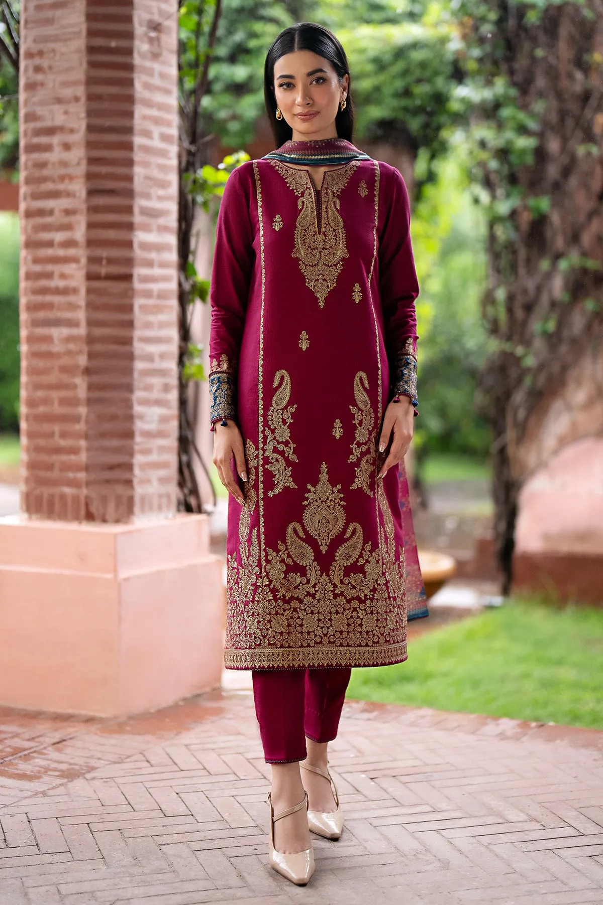 EMBROIDERED KHADDAR UW-0069